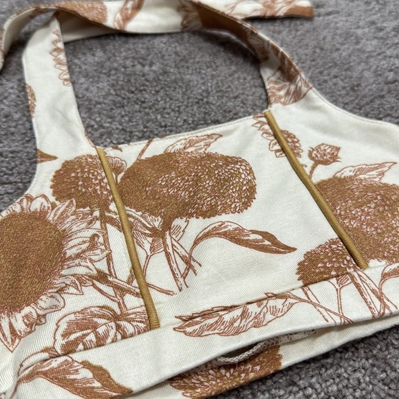 Kate Quinn Sunflower Retro Sunsuit - Picture 3 of 10